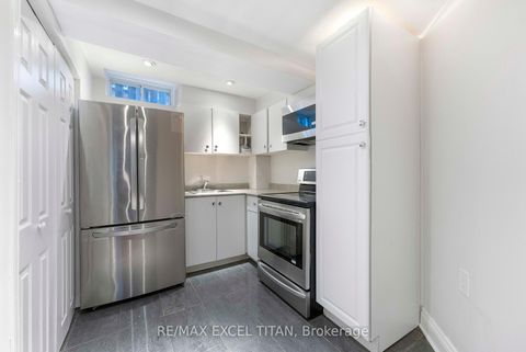 Photo 49 at 17 Nieuwendyk Street, Williamsburg, Whitby