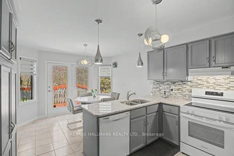 Photo 12 at 10 Haskell Crescent, Aurora Highlands, Aurora