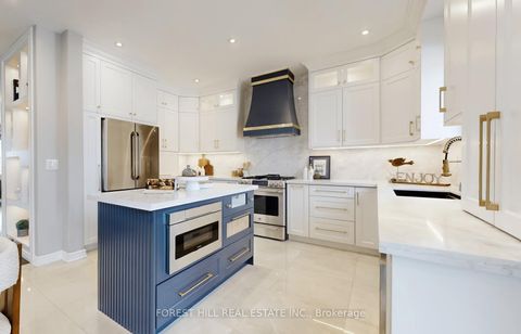 Photo 0 at 51 Farmhouse Crescent, Jefferson, Richmond Hill