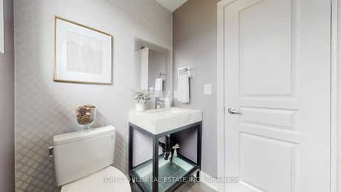 Photo 16 at 51 Farmhouse Crescent, Jefferson, Richmond Hill