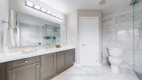 Photo 20 at 51 Farmhouse Crescent, Jefferson, Richmond Hill