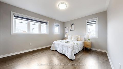 Photo 24 at 51 Farmhouse Crescent, Jefferson, Richmond Hill