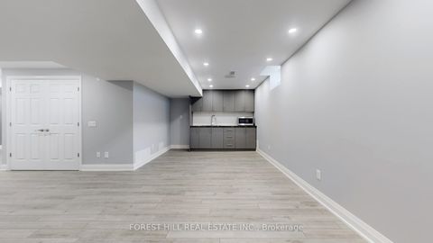 Photo 28 at 51 Farmhouse Crescent, Jefferson, Richmond Hill