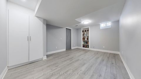 Photo 30 at 51 Farmhouse Crescent, Jefferson, Richmond Hill