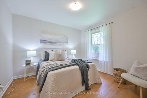 Photo 11 at 10 Gretna Avenue, Victoria Village, Toronto