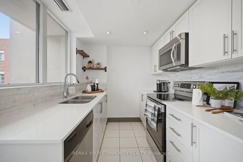 Photo 11 at PH1114 - 18 Merton Street, Mount Pleasant West, Toronto