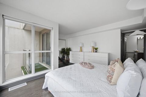 Photo 20 at PH1114 - 18 Merton Street, Mount Pleasant West, Toronto