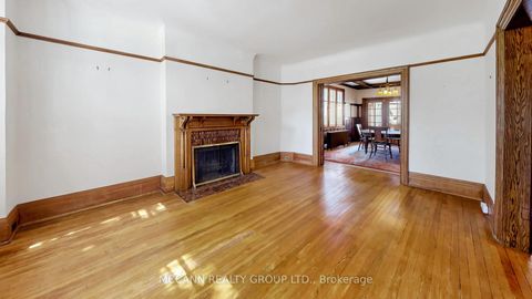 Photo 3 at 252 Sheldrake Boulevard, Mount Pleasant East, Toronto