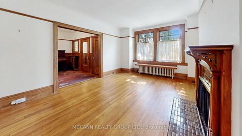 Photo 4 at 252 Sheldrake Boulevard, Mount Pleasant East, Toronto