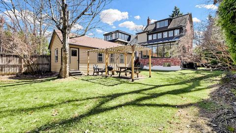 Photo 39 at 252 Sheldrake Boulevard, Mount Pleasant East, Toronto