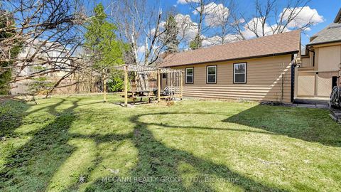 Photo 41 at 252 Sheldrake Boulevard, Mount Pleasant East, Toronto