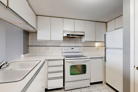 Photo 10 at 1705 - 298 Jarvis Street, Yonge Corridor, Toronto