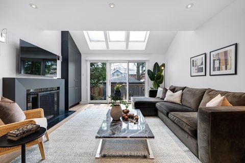 Photo 2 at 189 Bedford Park Avenue, Lawrence Park North, Toronto