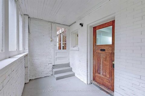 Photo 25 at 233 BORDEN Street, University, Toronto