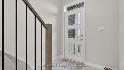 Photo 1 at 103 - 2550 Castlegate Crossing, Duffin Heights, Pickering