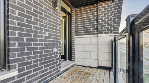 Photo 13 at 103 - 2550 Castlegate Crossing, Duffin Heights, Pickering