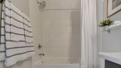 Photo 20 at 103 - 2550 Castlegate Crossing, Duffin Heights, Pickering