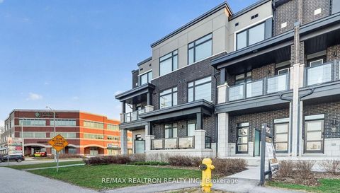 Photo 31 at 103 - 2550 Castlegate Crossing, Duffin Heights, Pickering