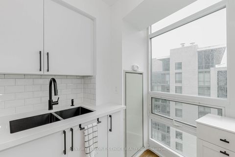 Photo 16 at 1611 - 215 Fort York Boulevard, Niagara, Toronto