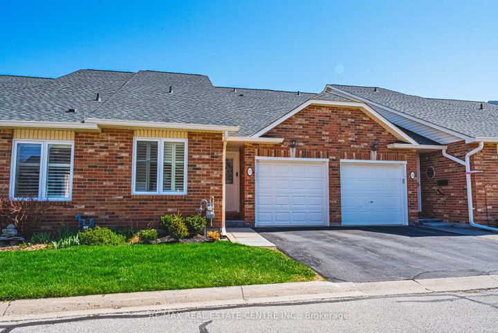 Photo 2 at 25 - 222 Fellowes Crescent, Waterdown, Hamilton
