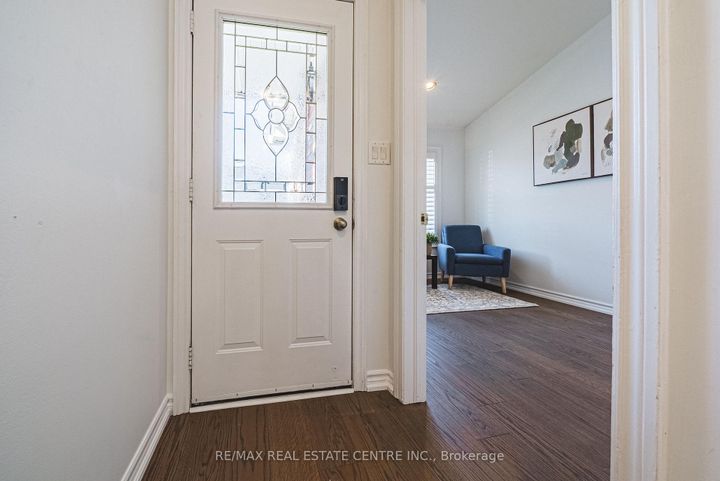 Photo 5 at 25 - 222 Fellowes Crescent, Waterdown, Hamilton