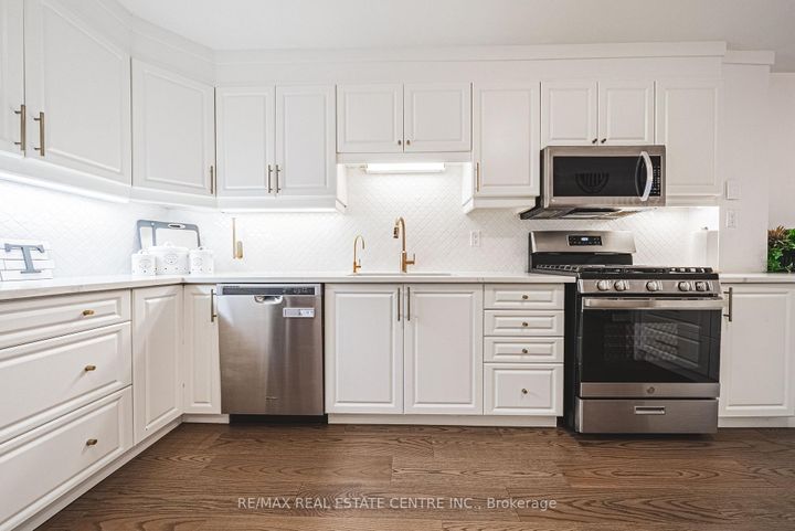 Photo 8 at 25 - 222 Fellowes Crescent, Waterdown, Hamilton