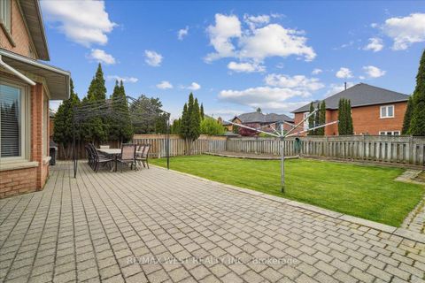 Photo 25 at 15 Brownlee Avenue, East Woodbridge, Vaughan