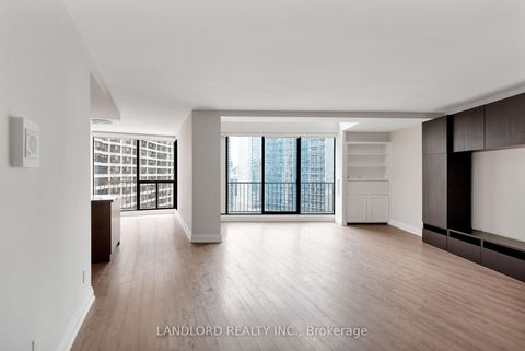 Photo 5 at 2208 - 33 Harbour Square, Waterfront Communities C1, Toronto