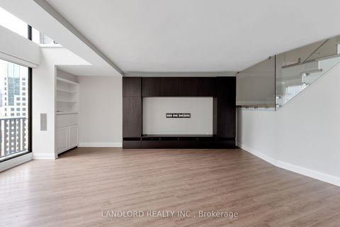 Photo 7 at 2208 - 33 Harbour Square, Waterfront Communities C1, Toronto