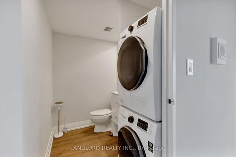 Photo 21 at 2208 - 33 Harbour Square, Waterfront Communities C1, Toronto