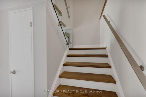 Photo 23 at 2208 - 33 Harbour Square, Waterfront Communities C1, Toronto