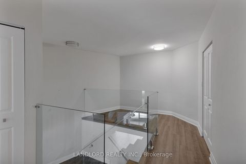 Photo 24 at 2208 - 33 Harbour Square, Waterfront Communities C1, Toronto