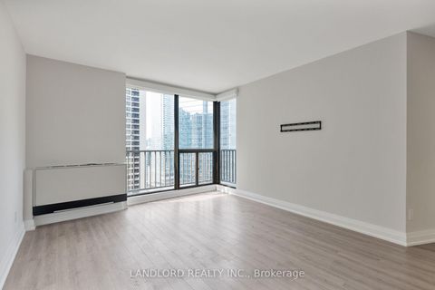 Photo 29 at 2208 - 33 Harbour Square, Waterfront Communities C1, Toronto