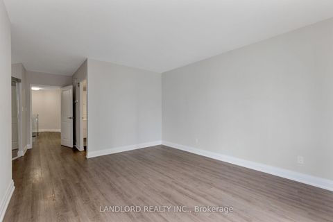 Photo 30 at 2208 - 33 Harbour Square, Waterfront Communities C1, Toronto