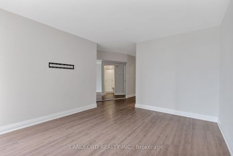 Photo 31 at 2208 - 33 Harbour Square, Waterfront Communities C1, Toronto