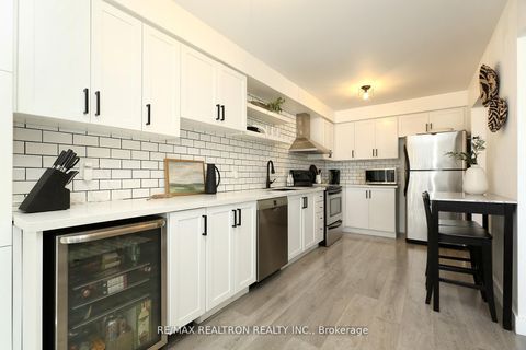 Photo 9 at 376 Rannie Road, Summerhill Estates, Newmarket