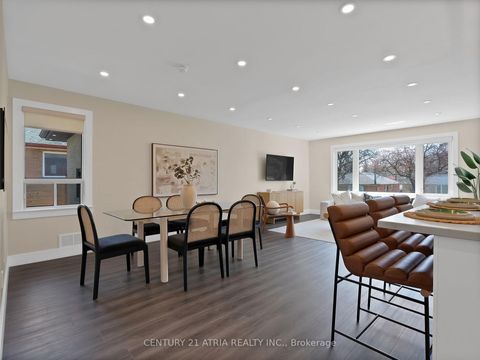 Photo 3 at 10 Dunrobin Drive, Rosethorn, Toronto