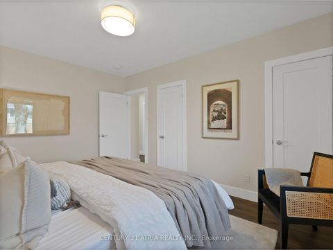 Photo 19 at 10 Dunrobin Drive, Rosethorn, Toronto