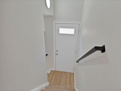 Photo 20 at 10 Dunrobin Drive, Rosethorn, Toronto