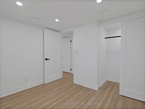 Photo 26 at 10 Dunrobin Drive, Rosethorn, Toronto