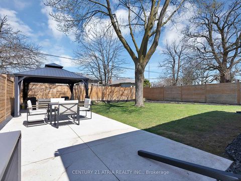 Photo 29 at 10 Dunrobin Drive, Rosethorn, Toronto