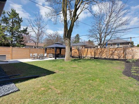 Photo 30 at 10 Dunrobin Drive, Rosethorn, Toronto