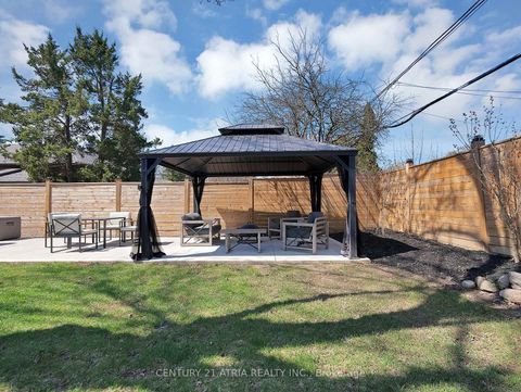 Photo 33 at 10 Dunrobin Drive, Rosethorn, Toronto