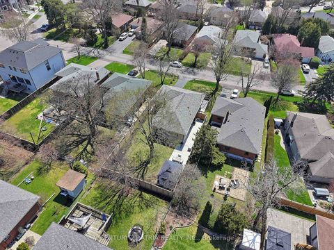 Photo 38 at 10 Dunrobin Drive, Rosethorn, Toronto