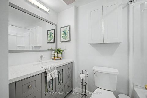 Photo 13 at 65 - 11 Plaisance Road, North Richvale, Richmond Hill