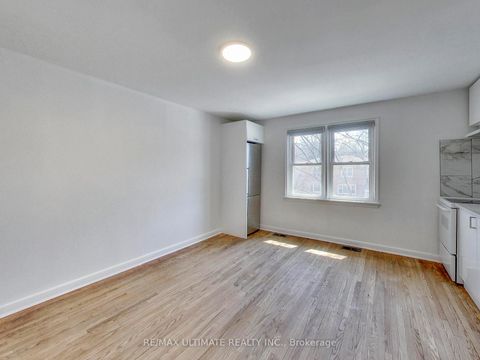 Photo 12 at 120 Edinborough Court, Smythe, Toronto