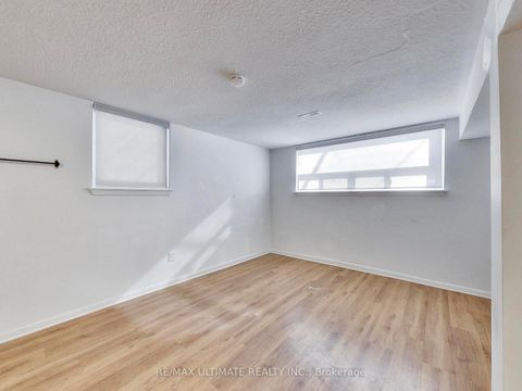 Photo 20 at 120 Edinborough Court, Smythe, Toronto