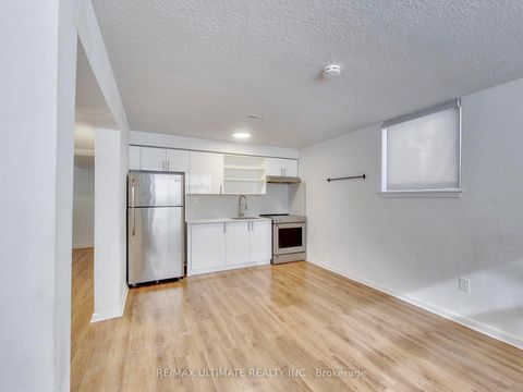 Photo 23 at 120 Edinborough Court, Smythe, Toronto