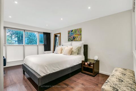 Photo 25 at 30 Sword Street, South St. James Town, Toronto