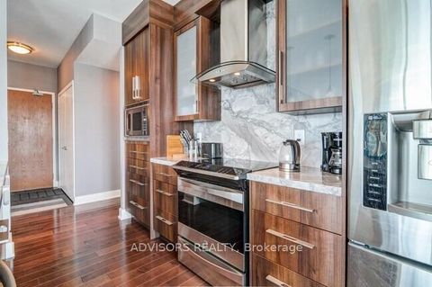 Photo 13 at LPH 3702 - 219 Fort York Boulevard, Niagara, Toronto